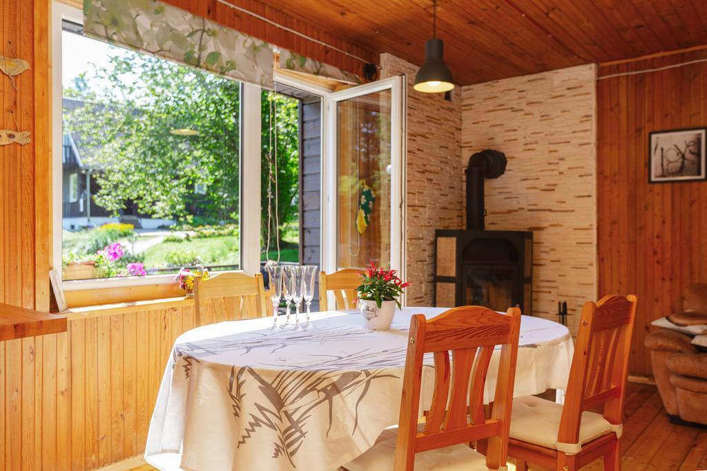 Poilsio Baze Guest House Latežeris Екстериор снимка