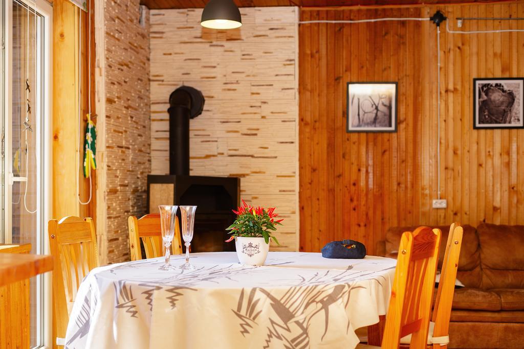 Poilsio Baze Guest House Latežeris Екстериор снимка