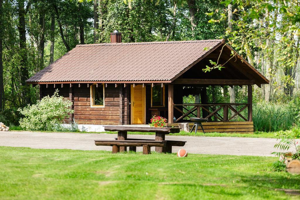 Poilsio Baze Guest House Latežeris Екстериор снимка